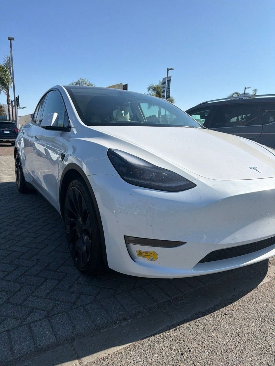 tesla model y 2022 7SAYGDEFXNF465965 image tesla model y 2022 7SAYGDEFXNF465965 image